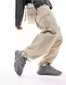 Трехсерые кроссовки adidas Originals Ozweego