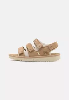 Трекинговые сандалии UGG, песочный