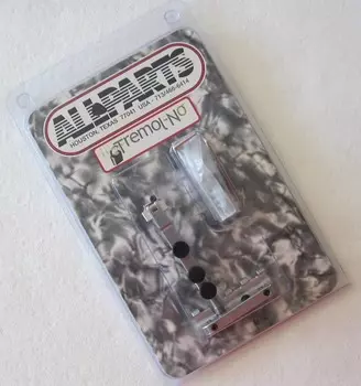 Тремоло-без регулируемого штифтового фиксатора тремоло BP-2005-010 Allparts Tremol-No BP_2005-010