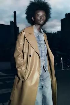 Тренч из искусственной кожи ZARA, светло-коричневый