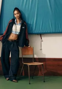 Тренировочная куртка Bershka, синий