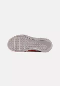 Тренировочная обувь MC TRAINER 3 Nike, оранжевый