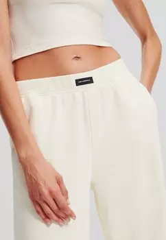Тренировочный низ ESSENTIAL LOGO CUFFED JOGGERS KARL LAGERFELD, цвет Ivory