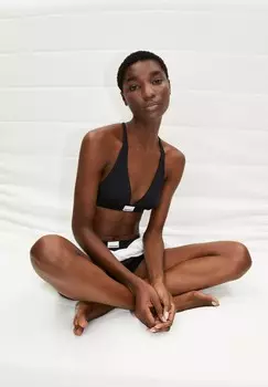 Треугольный бюстгальтер OSILAARI ARMEDANGELS, черный