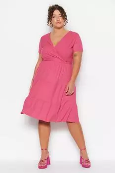 Трикотажное платье цвета фуксии с V-образным вырезом и воланами Trendyol, розовый