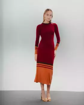 Трикотажное платье миди Adriana Dolores Promesas, цвет Burdeos