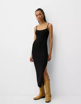 Трикотажное платье миди с бисером Bershka, черный