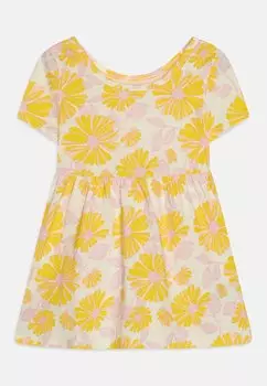 Трикотажное платье Toddler Girl GAP, цвет brilliant yellow