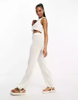 Трикотажные брюки экрю Pull&Bear