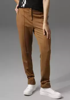 Трикотажные брюки Aniston CASUAL, украшенные защипами, коричневый