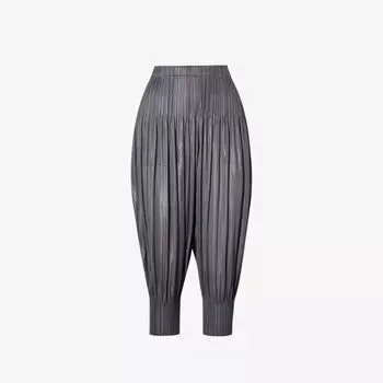 Трикотажные брюки средней посадки со складками и зауженными штанинами Pleats Please Issey Miyake, серый