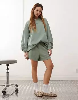 Трикотажные шорты Trefoil Essentials зеленого цвета adidas Originals