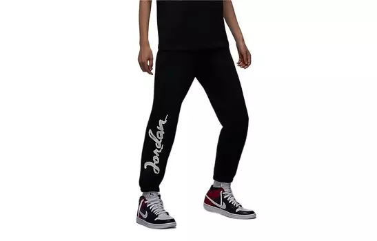 Трикотажные спортивные штаны женские черные Jordan