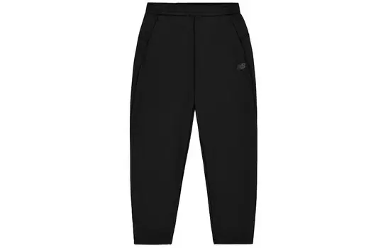 Трикотажные спортивные штаны женские черные New Balance