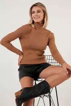 Трикотажный свитер с высоким воротником в рубчик 6328038 Lela