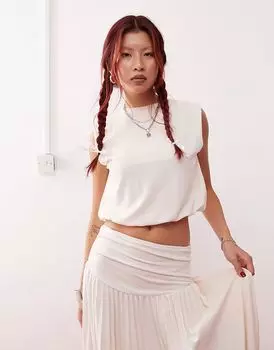 Трикотажный свободный укороченный топ Lioness без рукавов цвета слоновой кости