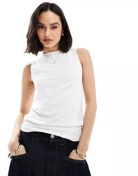 Трикотажный топ без рукавов с вырезом-лодочкой белого цвета Vero Moda