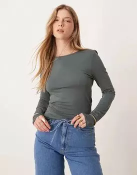 Трикотажный топ Gina Tricot Soft Touch с длинными рукавами и круглым вырезом серо-зеленого цвета