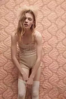 Трикотажный топ с ажуром ZARA, бежево-розовый