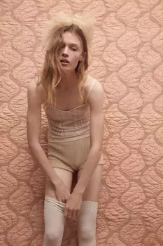 Трикотажный топ с ажуром ZARA, бежево-розовый