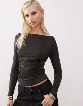 Трикотажный топ с длинными рукавами и отделкой в виде рюша в форме сердца черного цвета Monki