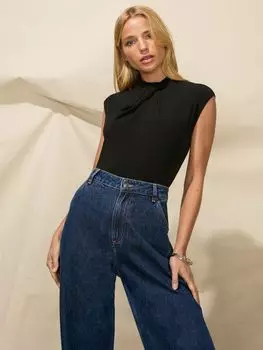 Трикотажный топ с поворотным вырезом Ro&Zo, черный