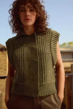 Трикотажный жилет без рукавов с воротником на пуговицах Next, зеленый