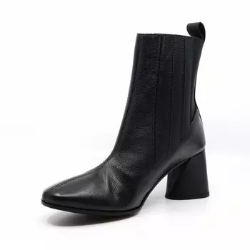 Trinity Shootie в черном All Black, черный