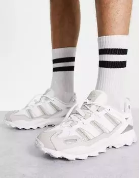 Тройно-белые кроссовки adidas Originals Hyperturf