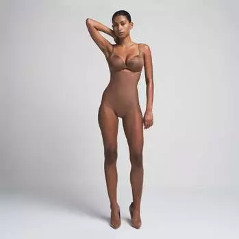 Трусы Core Sculpt с высокой талией SKIMS, цвет jasper