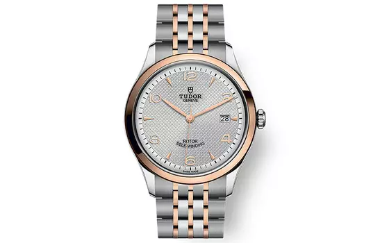 TUDOR Коллекция 1926 года. Автоматические механические мужские часы. 39 мм. Серебряный циферблат. Стальной корпус. Стальной ремешок