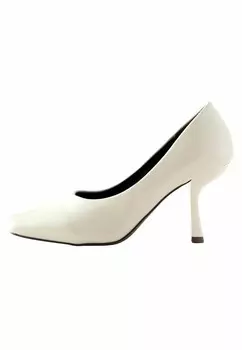 Туфли FOREVER COMFORT ANGLED SQUARE TOE Next, белый