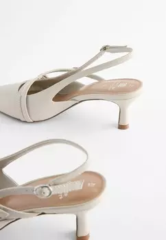 Туфли FOREVER COMFORT BUCKLE, REGULAR FIT Next, белый