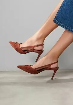 Туфли FOREVER COMFORT FRINGE SLINGBACK REGULAR FIT Next, цвет rust brown
