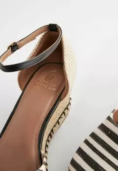 Туфли FOREVER COMFORTCLOSED TOE Next, черный