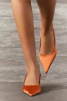 Туфли из ткани на котенком каблуке ZARA, апельсин