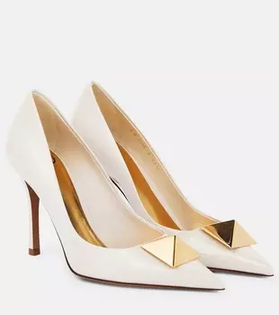 Туфли-лодочки One Stud из лакированной кожи Valentino Garavani, белый