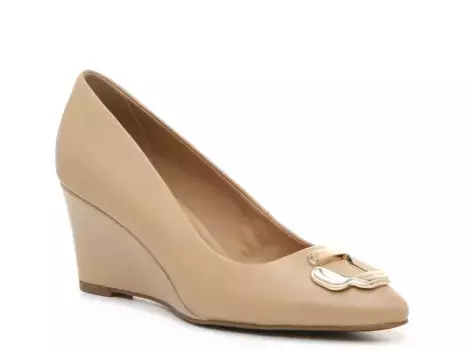 Туфли-лодочки Shiloh Anne Klein, Beige