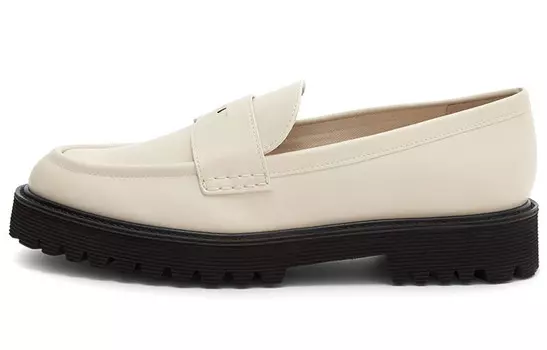 Туфли Мэри Джейн женские белые Charles&Keith