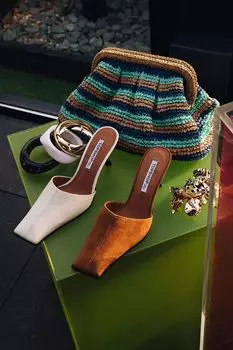 Туфли-мюли Topshop Premium Dante из кожи на квадратном каблуке в цвете «кремовый»