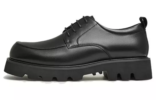 Туфли мужские низкие однотонные Tata, черный