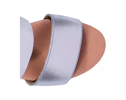 Туфли на каблуках Allison Andre Assous, олово