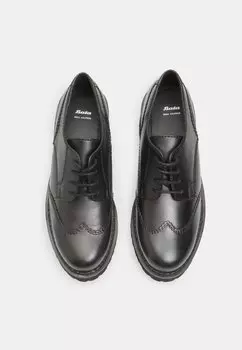 Туфли на каблуках Bata, черный