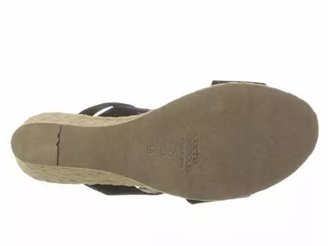 Туфли на каблуке Andre Assous Allison, черный