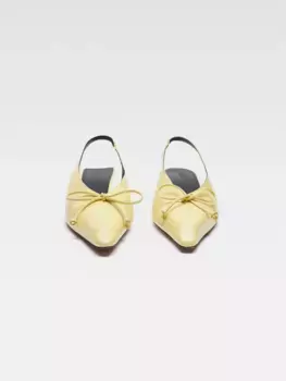 Туфли на каблуке-рюмочке с открытой пяткой Les Slingbacks Басы Cubisto Jacquemus, бледно-желтый