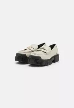 Туфли на платформе LOAFER Armani Exchange, цвет Pisco