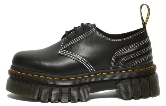 Туфли на платформе унисекс с низким верхом черного цвета Dr.Martens