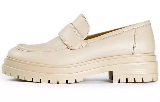 Туфли на платформе женские низкие