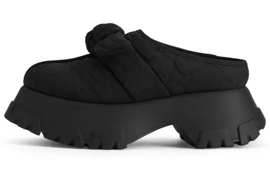 Туфли на платформе женские низкие Charles&Keith