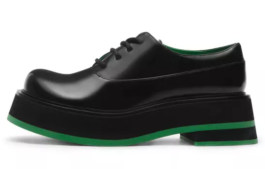 Туфли на платформе женские низкие Charles&Keith